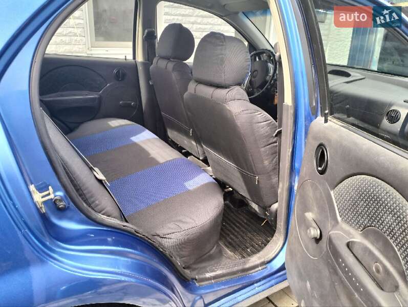 Седан Chevrolet Aveo 2005 в Запорожье фото 6 Седан Chevrolet Aveo 2005 в Запорожье