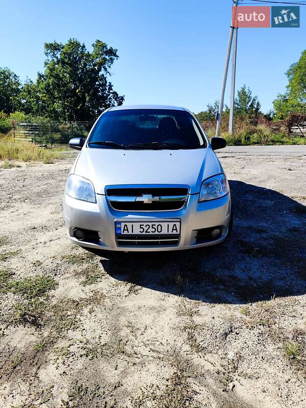 Хэтчбек Chevrolet Aveo 2008 в Киеве