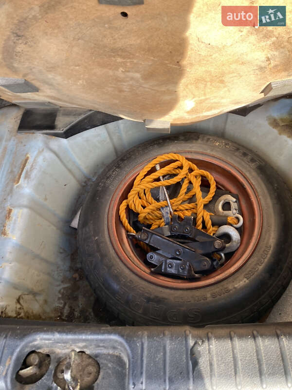 Хэтчбек Chevrolet Aveo 2005 в Броварах