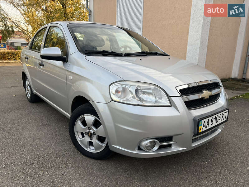 Седан Chevrolet Aveo 2011 в Апостолово
