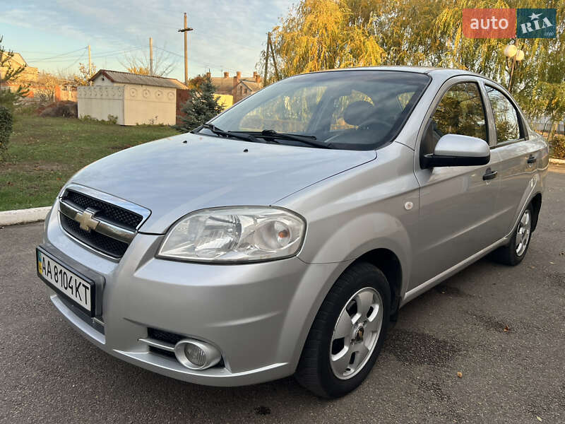 Седан Chevrolet Aveo 2011 в Апостолово