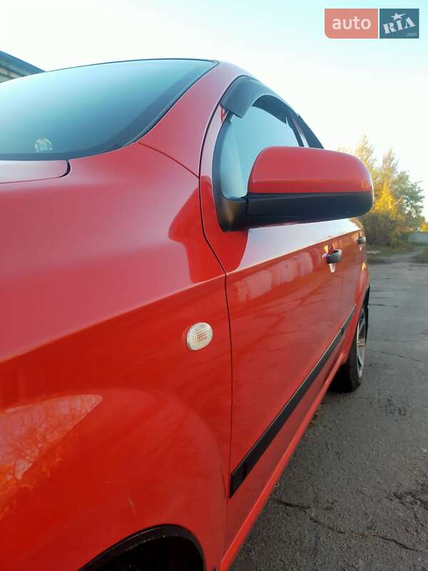 Седан Chevrolet Aveo 2008 в Кременчуге