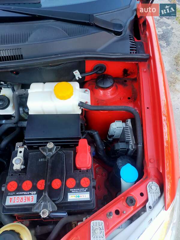 Седан Chevrolet Aveo 2008 в Кременчуге