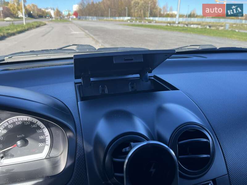 Седан Chevrolet Aveo 2009 в Львове