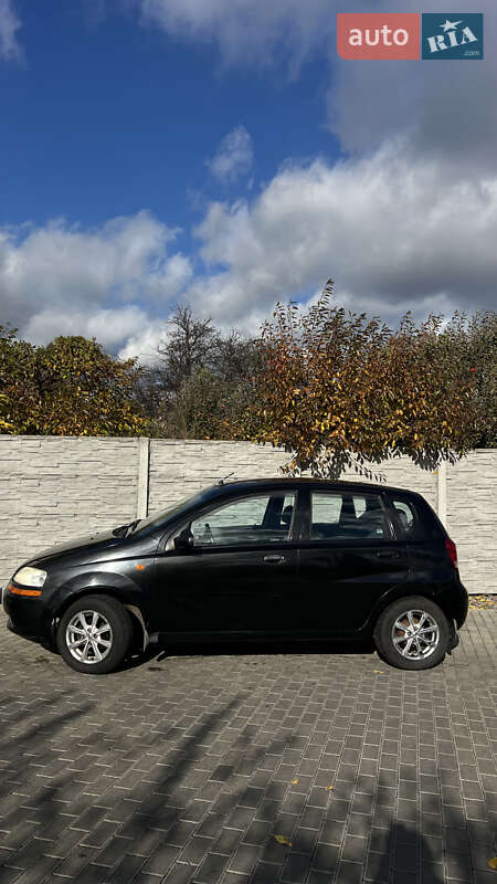 Хэтчбек Chevrolet Aveo 2003 в Белой Церкви