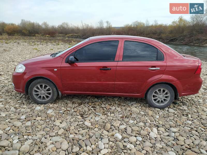 Седан Chevrolet Aveo 2008 в Калуше