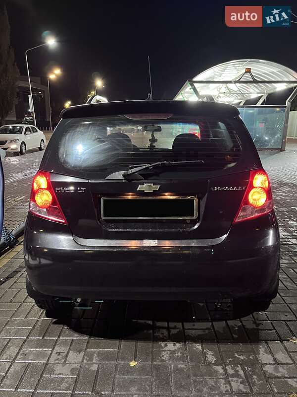 Хэтчбек Chevrolet Aveo 2004 в Киеве фото 6 Хэтчбек Chevrolet Aveo 2004 в Киеве