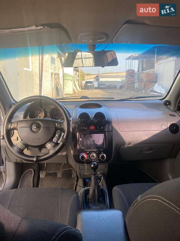 Седан Chevrolet Aveo 2005 в Запорожье фото 2 Седан Chevrolet Aveo 2005 в Запорожье