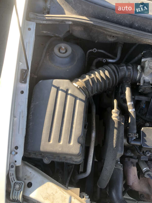 Хэтчбек Chevrolet Aveo 2005 в Сеньковке фото 17 Хэтчбек Chevrolet Aveo 2005 в Сеньковке