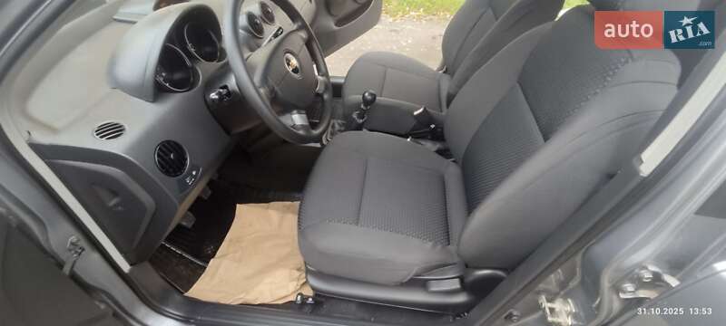 Хэтчбек Chevrolet Aveo 2007 в Житомире фото 5 Хэтчбек Chevrolet Aveo 2007 в Житомире