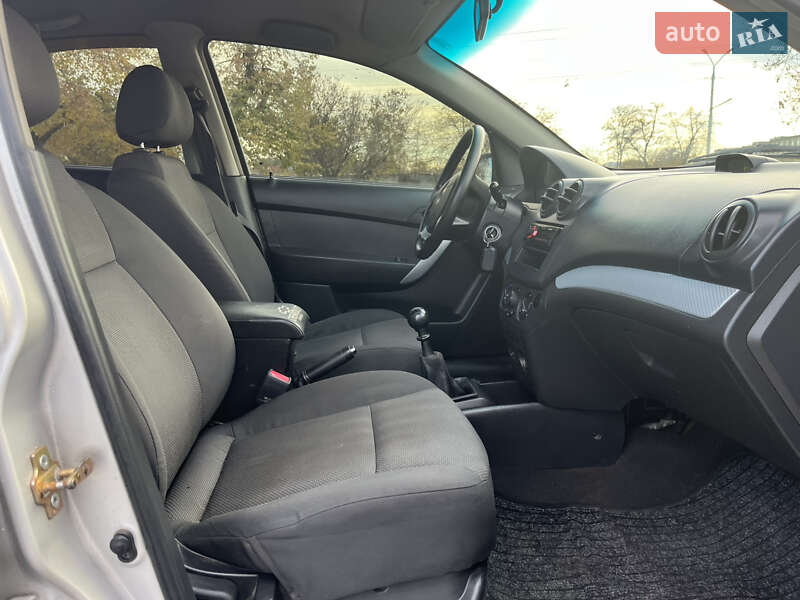 Седан Chevrolet Aveo 2006 в Днепре фото 15 Седан Chevrolet Aveo 2006 в Днепре