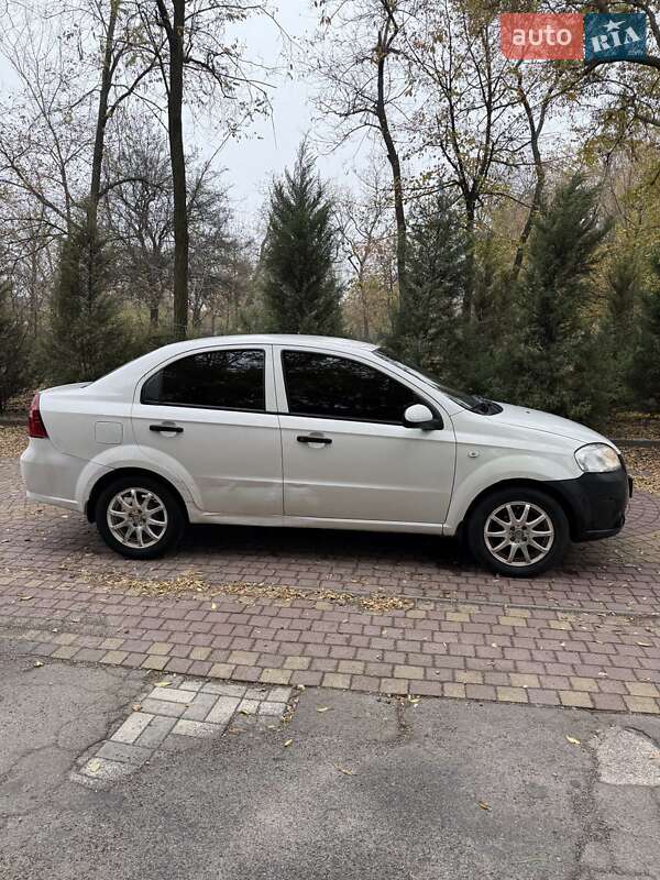 Седан Chevrolet Aveo 2008 в Запорожье