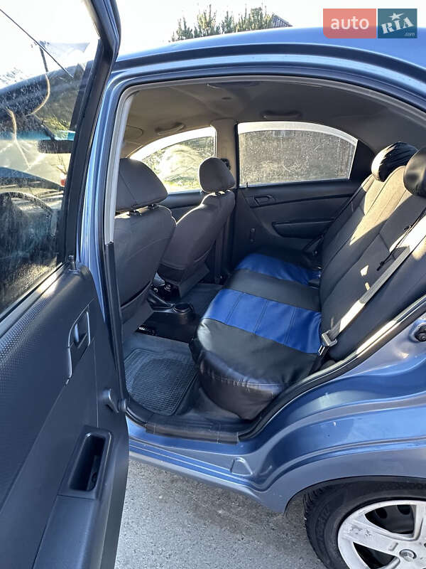 Седан Chevrolet Aveo 2006 в Ужгороде фото 15 Седан Chevrolet Aveo 2006 в Ужгороде