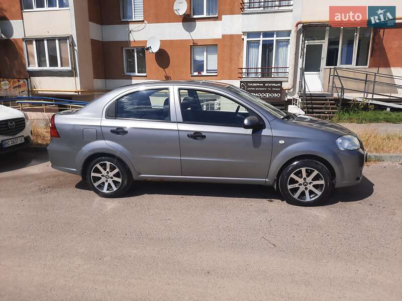 Седан Chevrolet Aveo 2007 в Львові