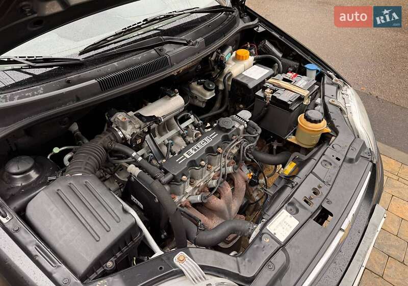 Хэтчбек Chevrolet Aveo 2005 в Одессе фото 29 Хэтчбек Chevrolet Aveo 2005 в Одессе