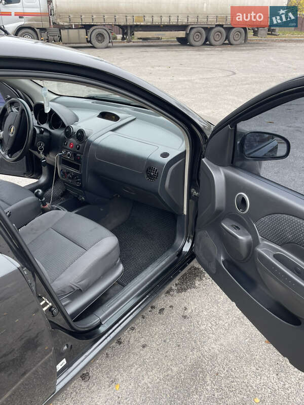 Хэтчбек Chevrolet Aveo 2008 в Первомайске фото 9 Хэтчбек Chevrolet Aveo 2008 в Первомайске