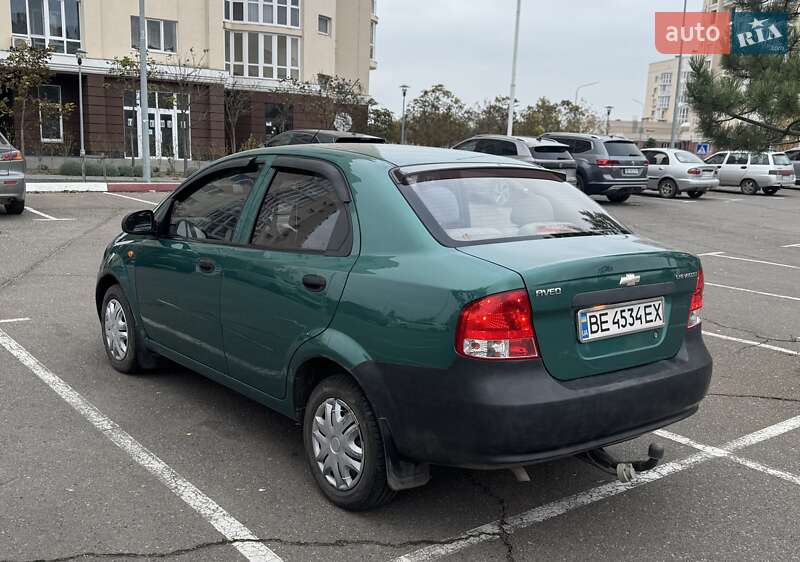 Седан Chevrolet Aveo 2004 в Николаеве