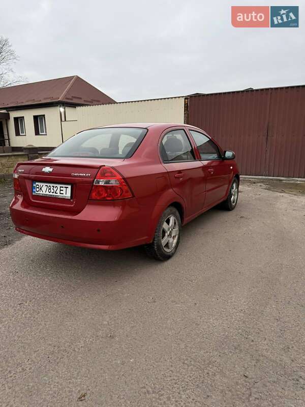 Седан Chevrolet Aveo 2005 в Рівному