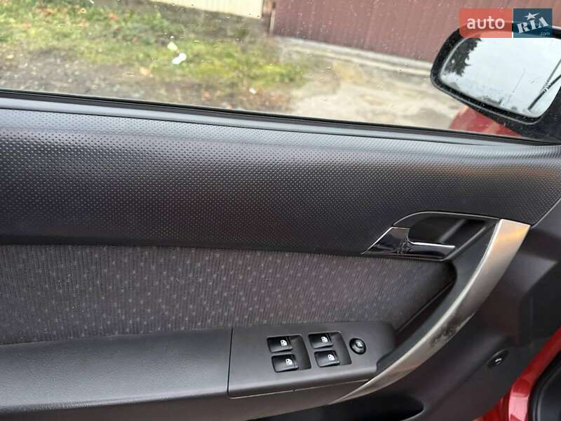 Седан Chevrolet Aveo 2005 в Рівному