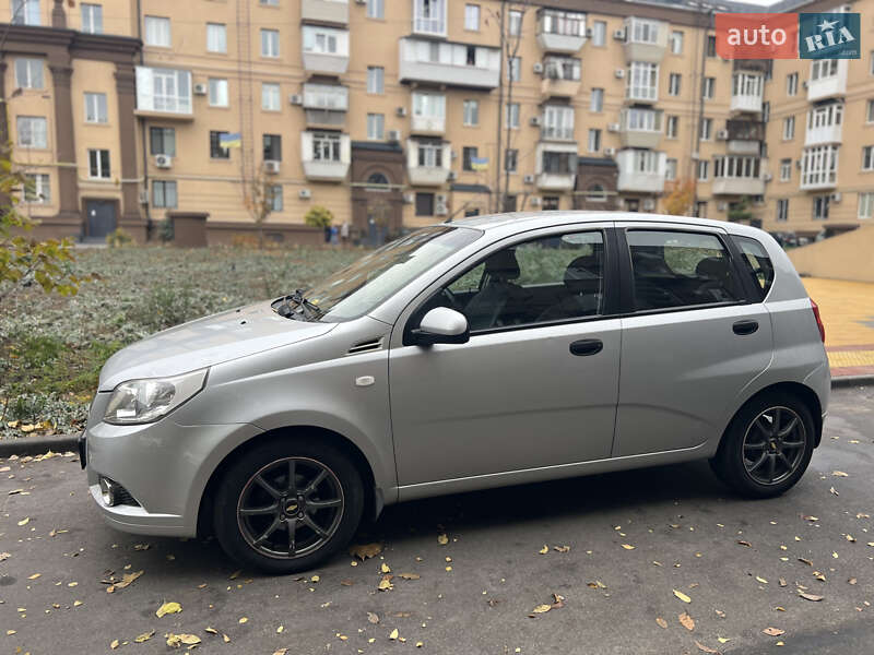 Хэтчбек Chevrolet Aveo 2011 в Запорожье фото 2 Хэтчбек Chevrolet Aveo 2011 в Запорожье