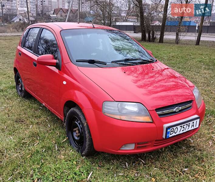 Хэтчбек Chevrolet Aveo 2006 в Великой Березовице