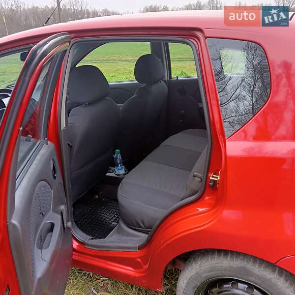 Хэтчбек Chevrolet Aveo 2006 в Великой Березовице