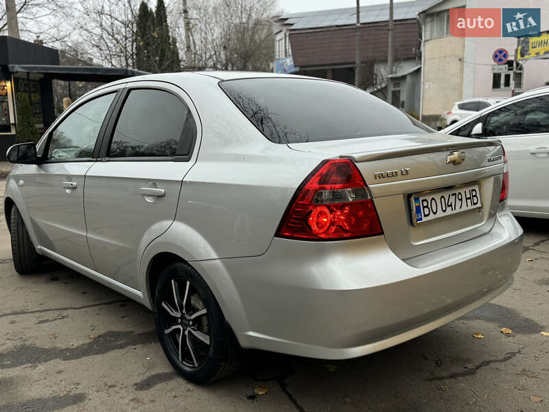 Седан Chevrolet Aveo 2008 в Хмельницком