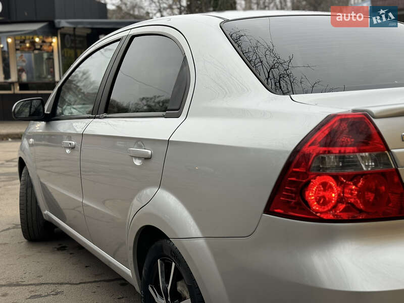 Седан Chevrolet Aveo 2008 в Хмельницком