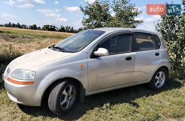 Хэтчбек Chevrolet Aveo 2005 в Киеве