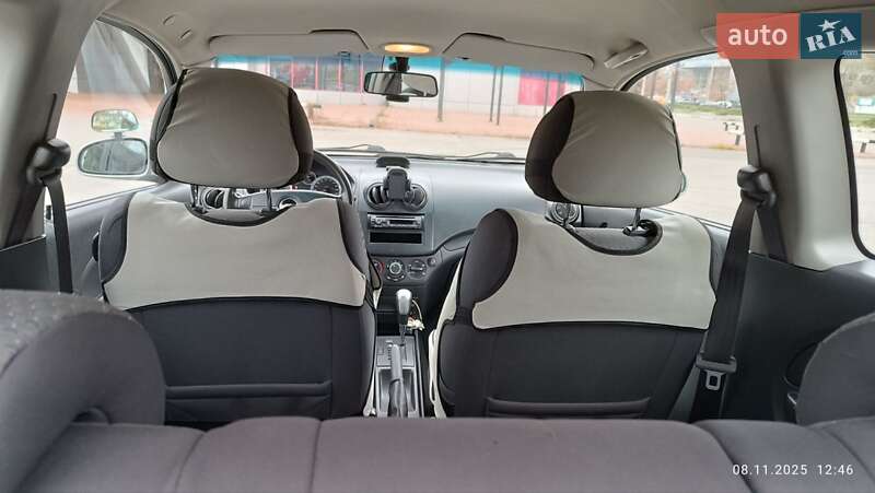 Хэтчбек Chevrolet Aveo 2008 в Харькове