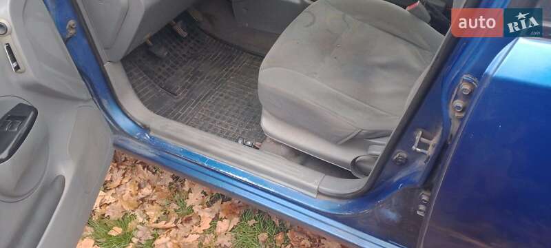 Хэтчбек Chevrolet Aveo 2005 в Люботине фото 9 Хэтчбек Chevrolet Aveo 2005 в Люботине