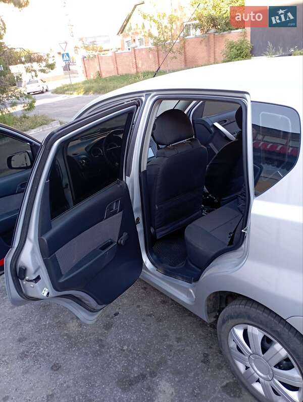 Хэтчбек Chevrolet Aveo 2009 в Харькове