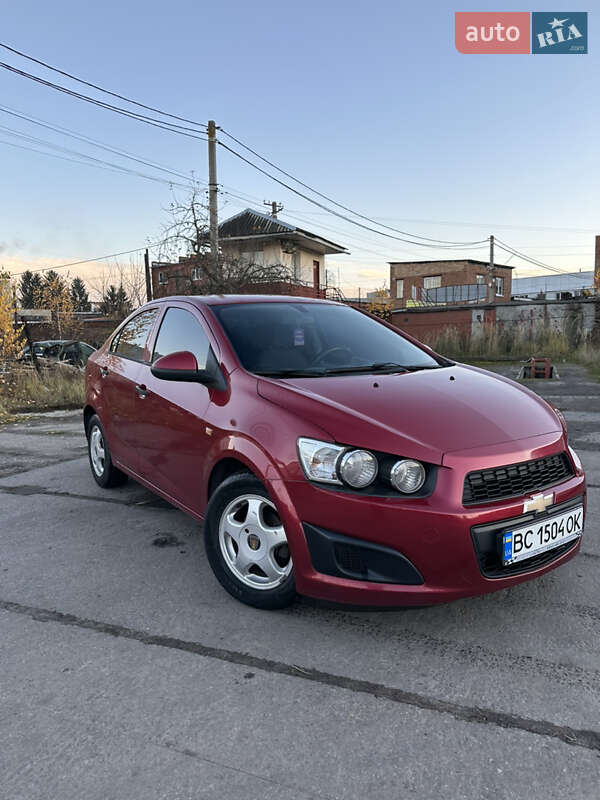 Седан Chevrolet Aveo 2014 в Шептицькому фото 3 Седан Chevrolet Aveo 2014 в Шептицькому