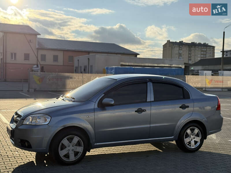 Седан Chevrolet Aveo 2007 в Ивано-Франковске