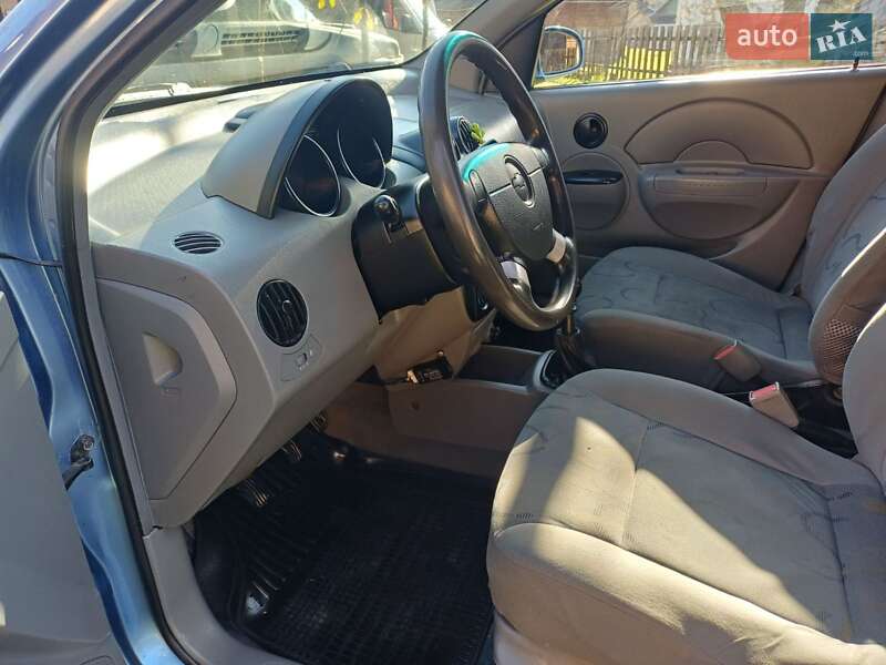 Седан Chevrolet Aveo 2005 в Косові