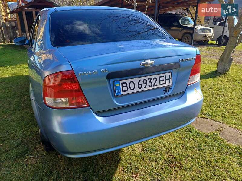 Седан Chevrolet Aveo 2005 в Косові