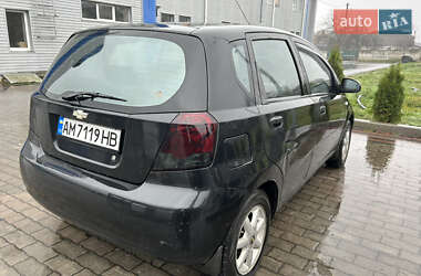 Хэтчбек Chevrolet Aveo 2007 в Малине