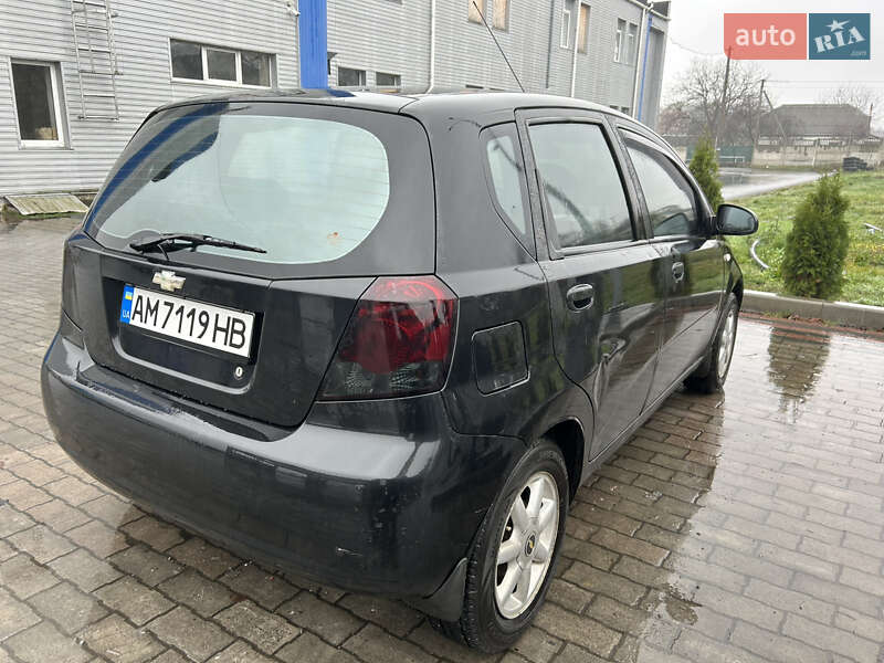 Хэтчбек Chevrolet Aveo 2007 в Малине