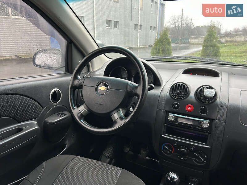 Хэтчбек Chevrolet Aveo 2007 в Малине