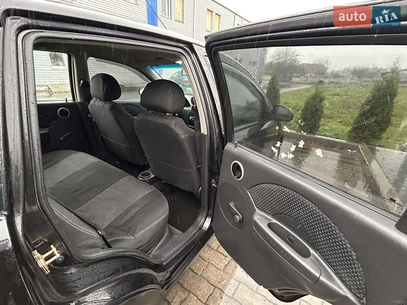 Хэтчбек Chevrolet Aveo 2007 в Малине