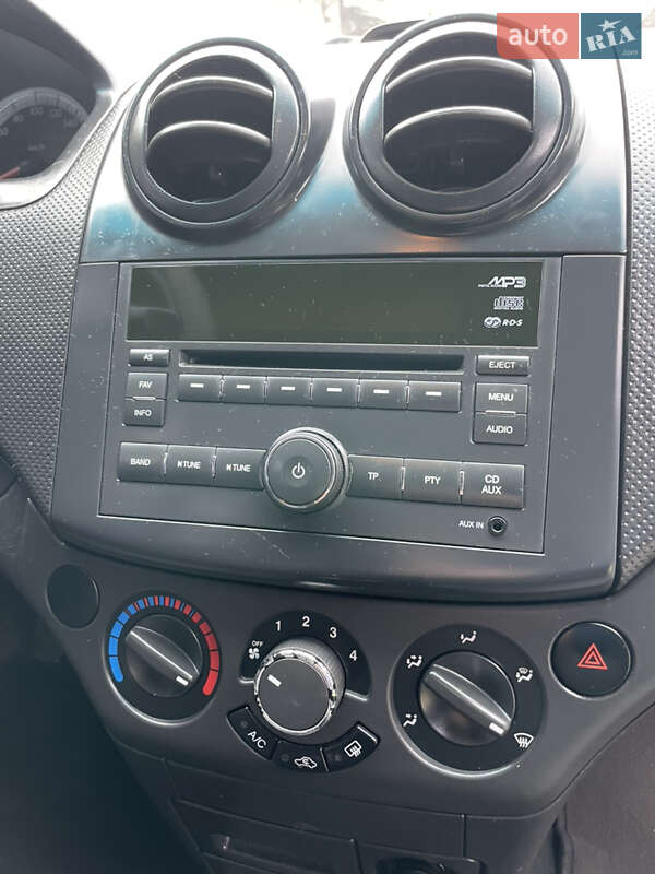 Хэтчбек Chevrolet Aveo 2008 в Желтых Водах