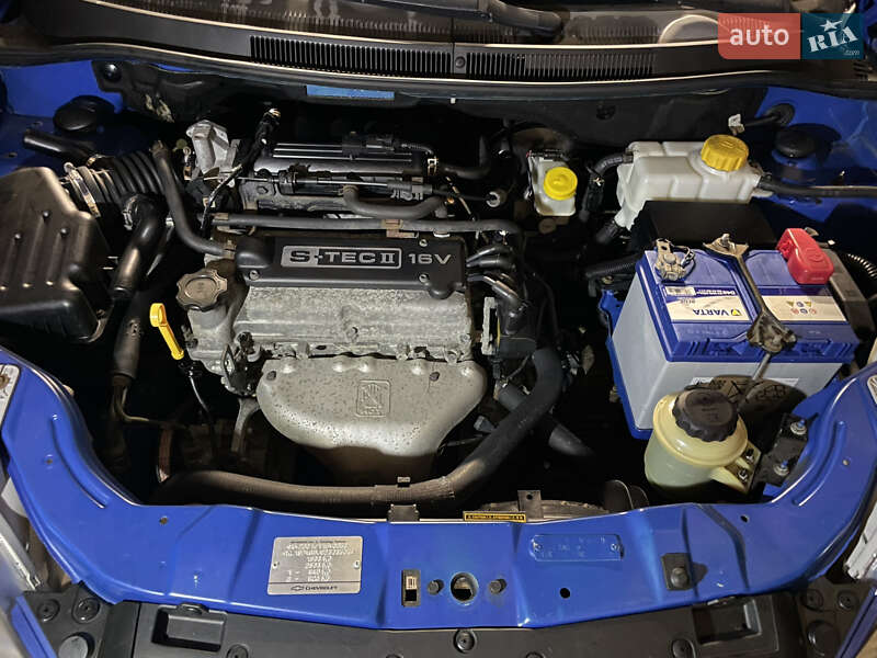 Хэтчбек Chevrolet Aveo 2008 в Желтых Водах