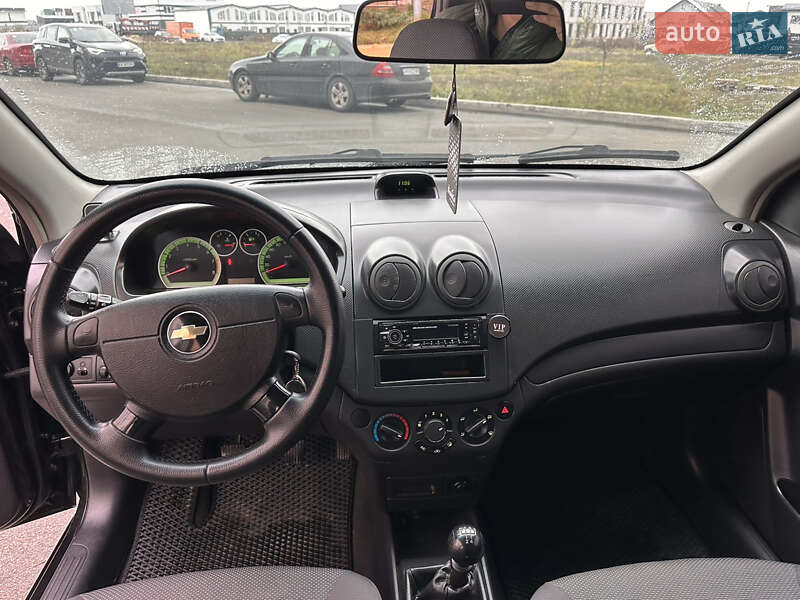Седан Chevrolet Aveo 2007 в Києві