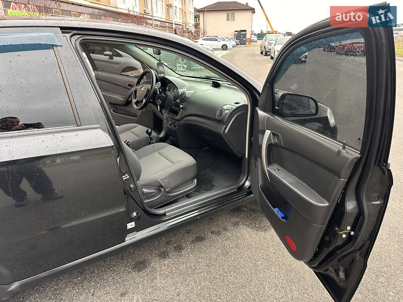 Седан Chevrolet Aveo 2007 в Києві