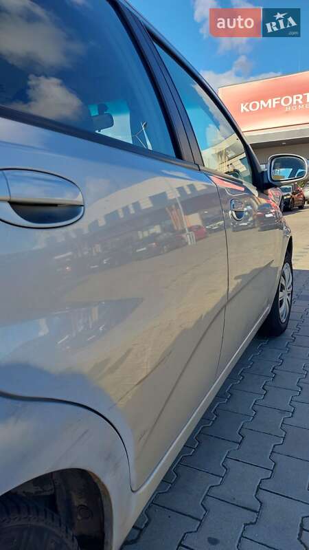Хэтчбек Chevrolet Aveo 2007 в Львове фото 10 Хэтчбек Chevrolet Aveo 2007 в Львове