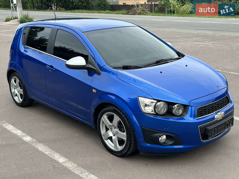Хэтчбек Chevrolet Aveo 2012 в Киеве
