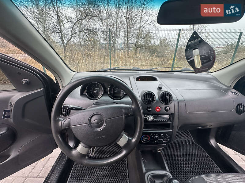Хэтчбек Chevrolet Aveo 2006 в Днепре фото 16 Хэтчбек Chevrolet Aveo 2006 в Днепре