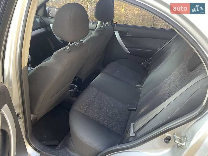 Седан Chevrolet Aveo 2011 в Вінниці