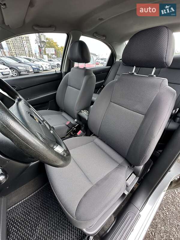 Седан Chevrolet Aveo 2007 в Белогородке