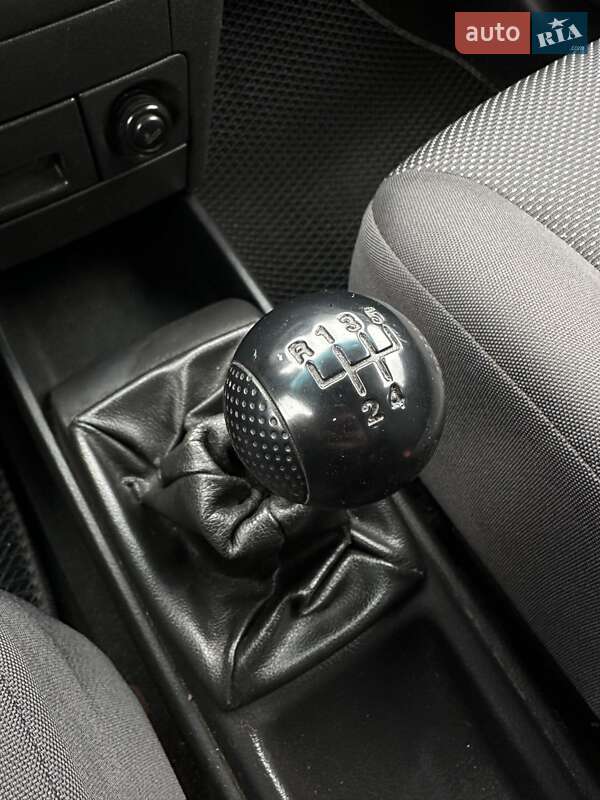 Седан Chevrolet Aveo 2007 в Белогородке